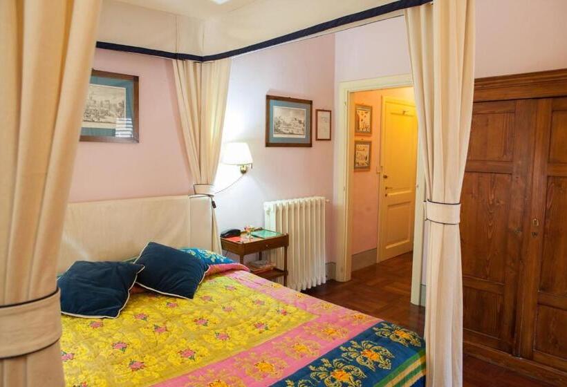 اتاق لوکس, Residenza Johanna I