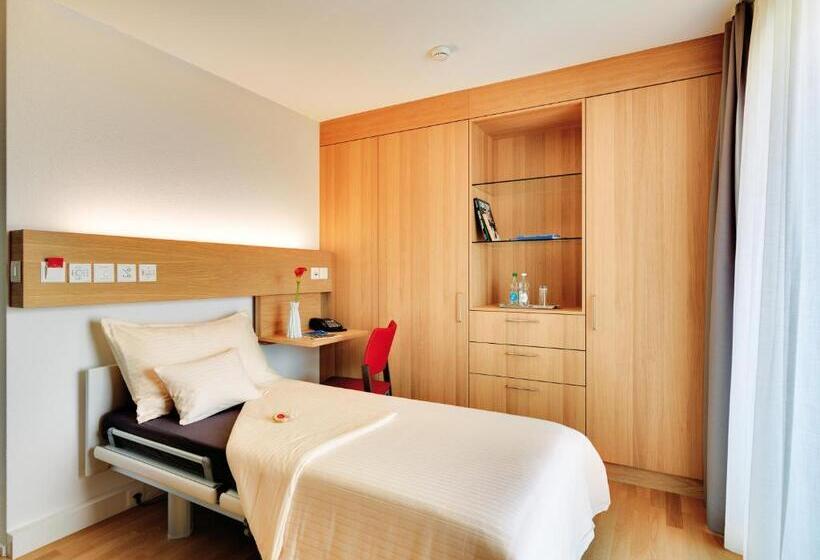 חדר סטנדרט יחיד מותאם לאדם עם מוגבלויות, Ferienhotel Bodensee