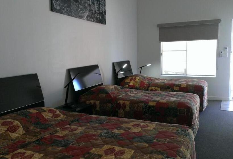 Четырехместный Номер Стандарт, Gunnedah Lodge Motel