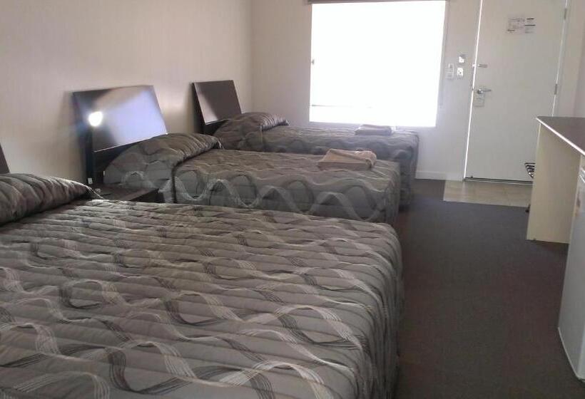 غرفة قياسية رباعية, Gunnedah Lodge Motel