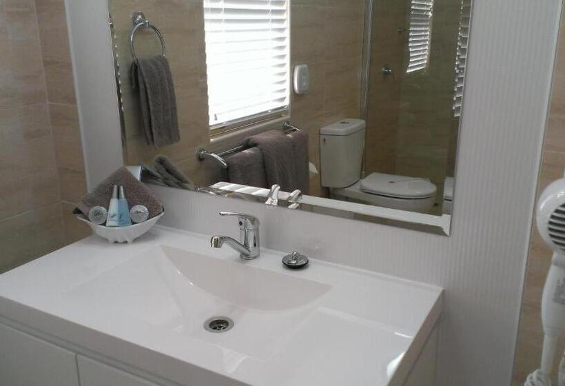 غرفة قياسية رباعية, Gunnedah Lodge Motel