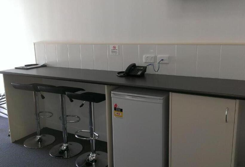 غرفة قياسية ثلاثية, Gunnedah Lodge Motel