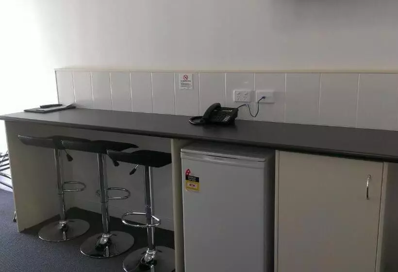 スタンダードトリプルルーム, Gunnedah Lodge Motel