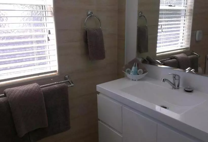 デラックスルーム, Gunnedah Lodge Motel