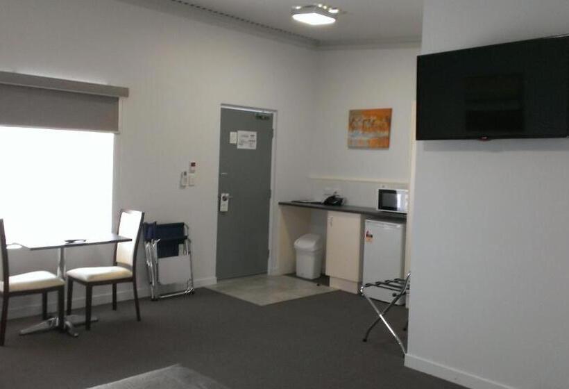 جناح إدارى, Gunnedah Lodge Motel