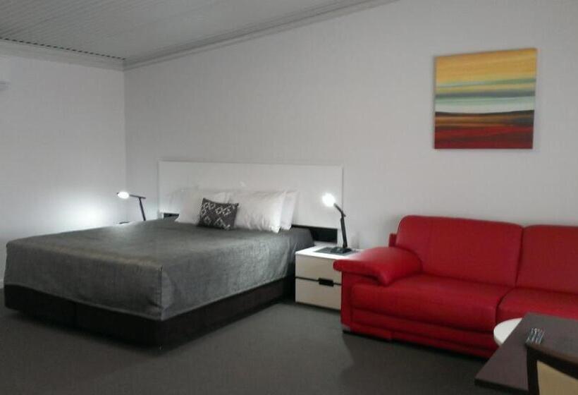 جناح مزوَّد بشرفة, Gunnedah Lodge Motel