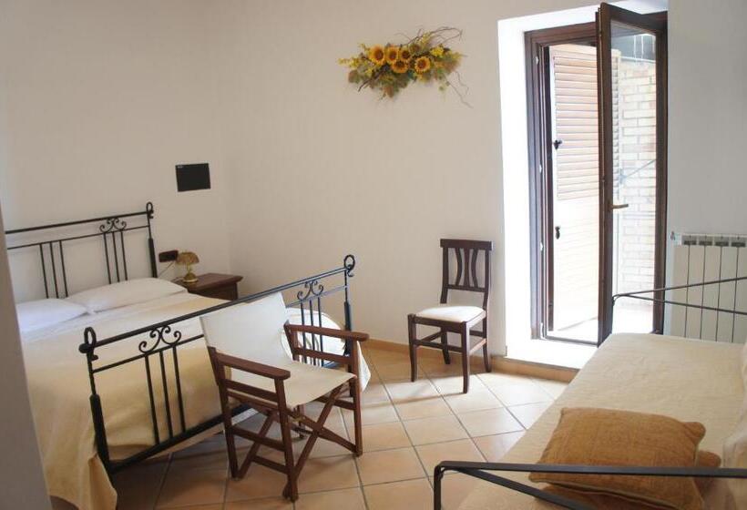 スタンダードトリプルルーム, Agriturismo Le Agavi