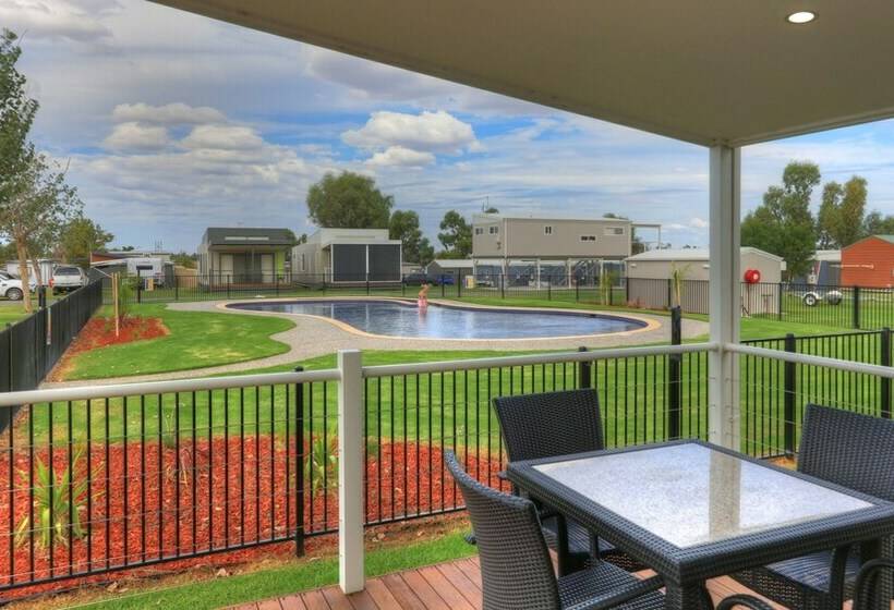 בקתה, Tasman Holiday Parks   Lake Mulwala