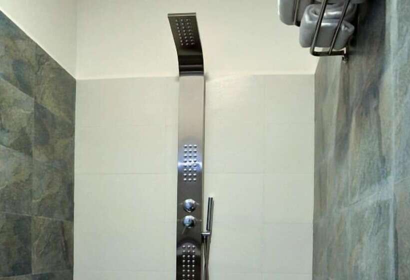 豪华房间, Gloria Grand