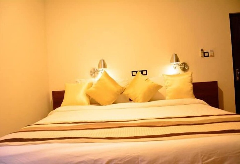 豪华房间, Gloria Grand