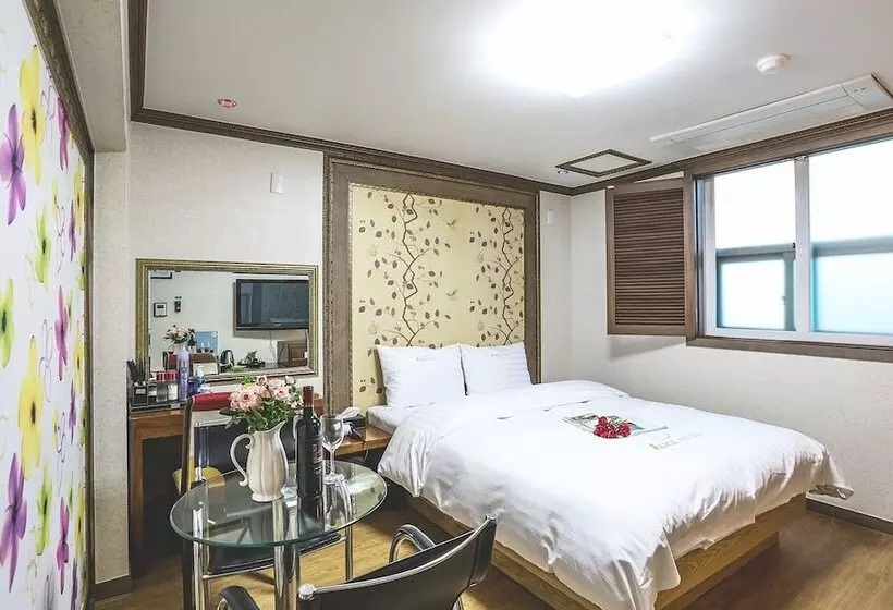 اتاق استاندارد, Gunsan Alice
