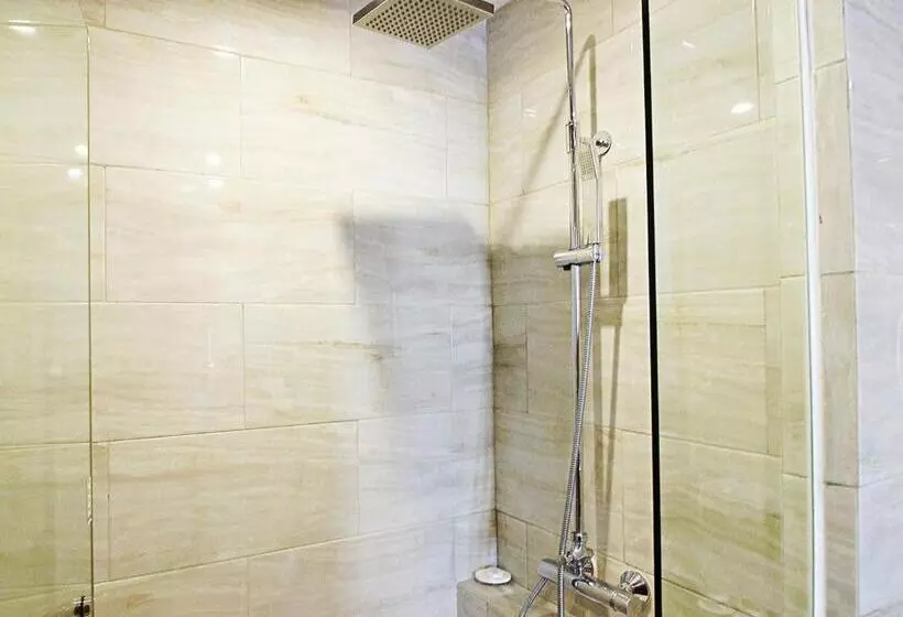 Habitación Superior, Java Palace