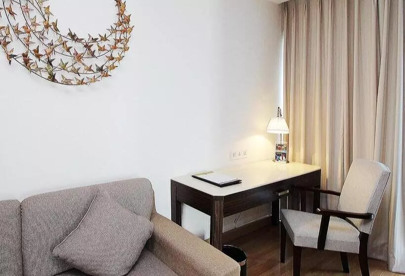 Suite, Java Palace