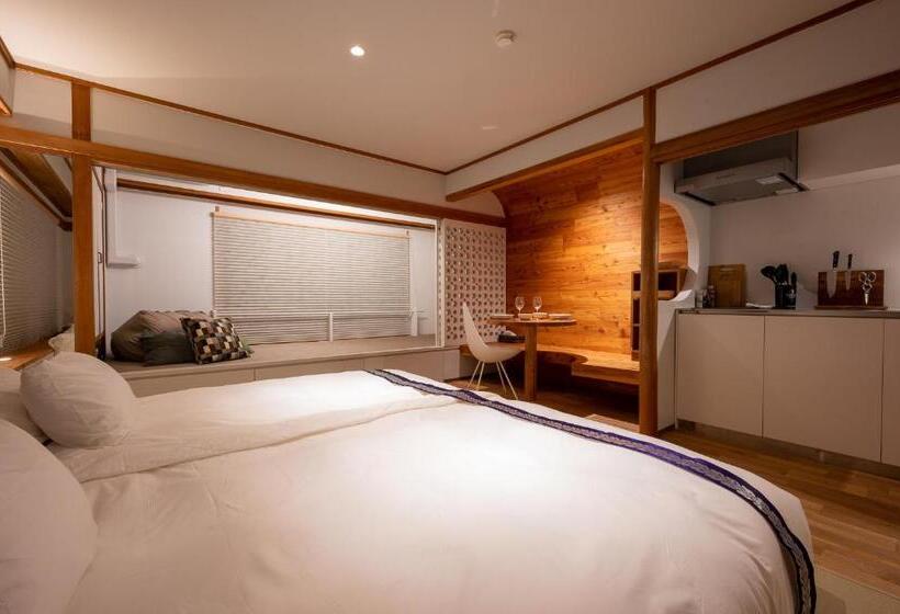 استودیوی استاندارد, Kawamotoya