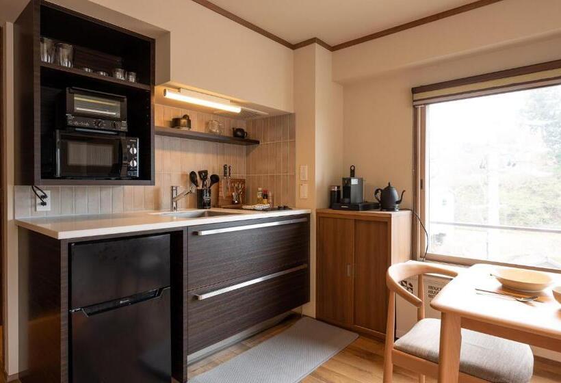 استودیوی لوکس, Kawamotoya