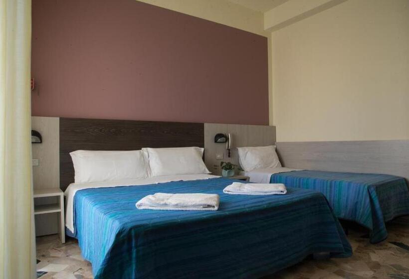 이코노미 트리플 룸, Mirage