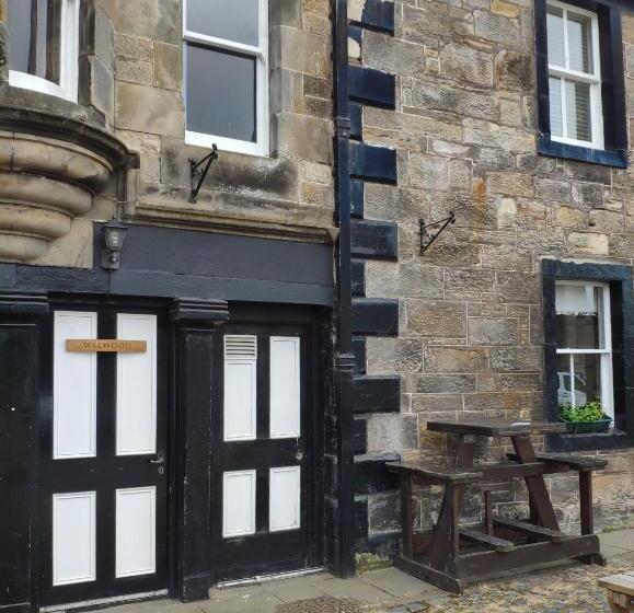 Номер Deluxe, The Covenanter