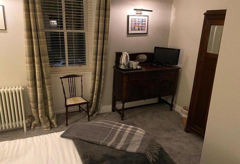 Номер Deluxe, The Covenanter