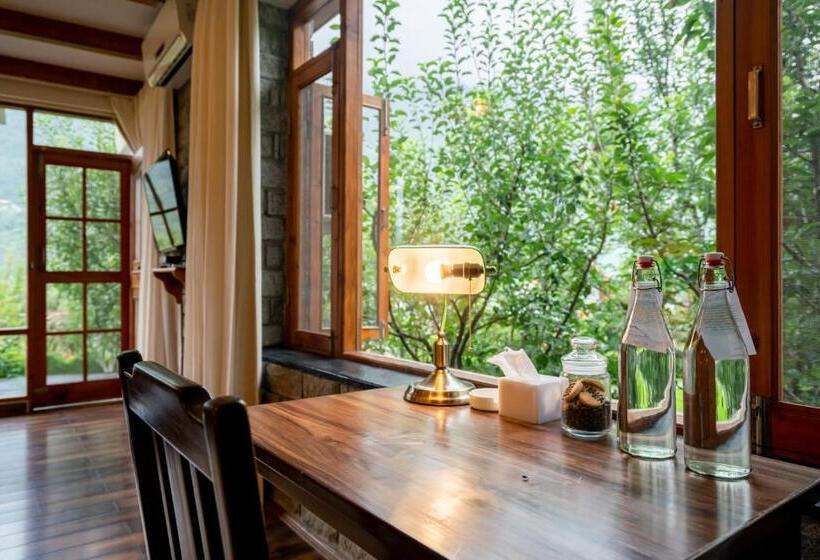 Номер Deluxe Вид на Горы, Larisa Resort Manali