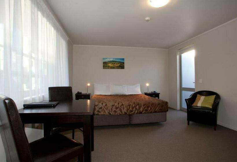 Standard Studio, Atrium On Ulster