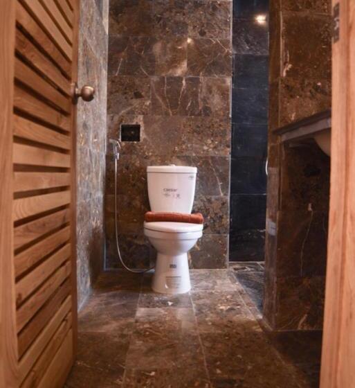 اتاق استاندارد سه نفره, Jolie Villa Hoi An