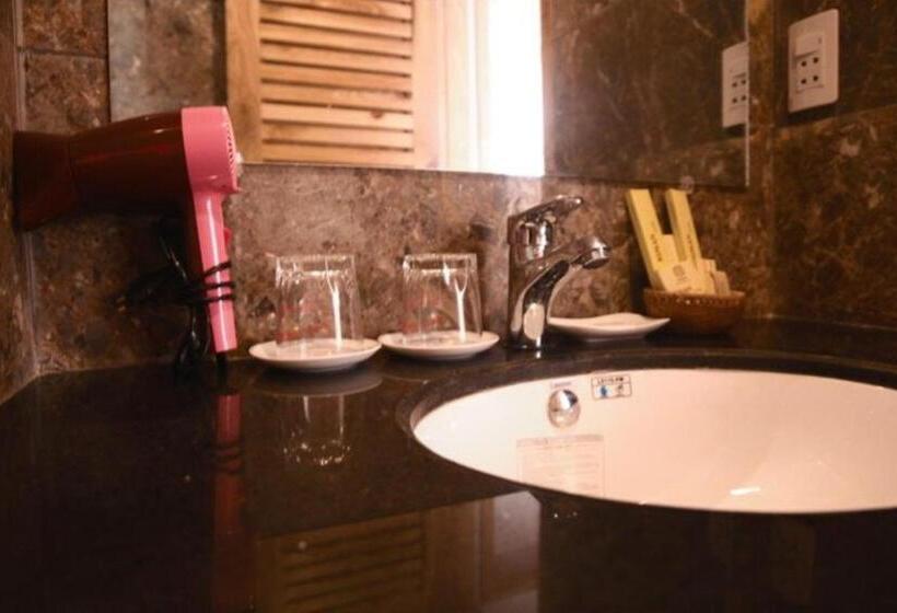 اتاق استاندارد سه نفره, Jolie Villa Hoi An