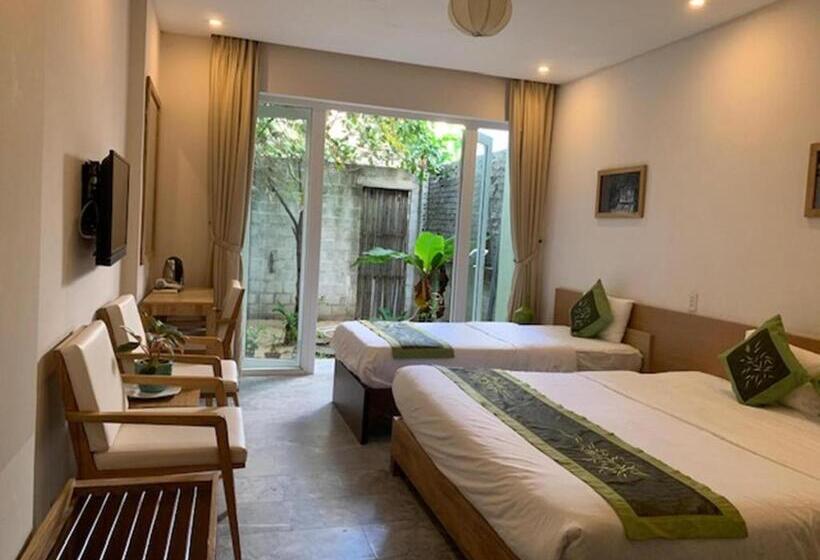اتاق استاندارد سه نفره, Jolie Villa Hoi An