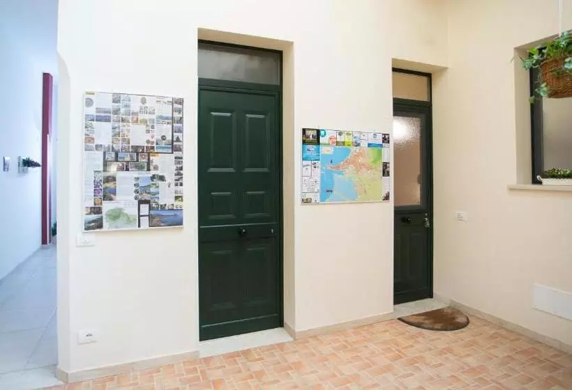 آپارتمان 2 خوابه, Trapani Home