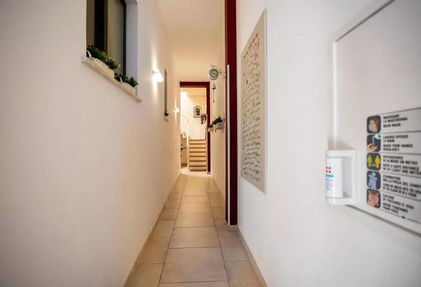آپارتمان 2 خوابه, Trapani Home