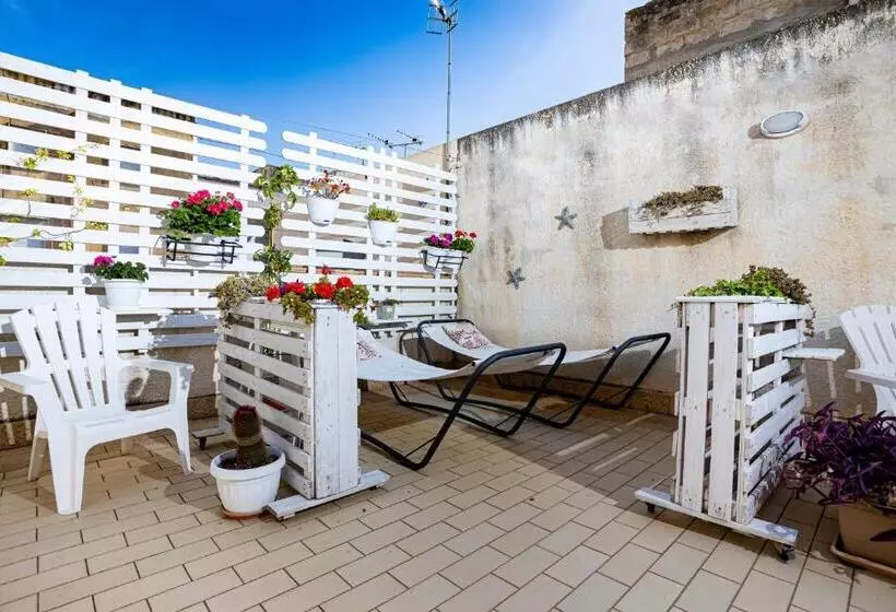 اتاق سوپریور چهار تخته, Trapani Home