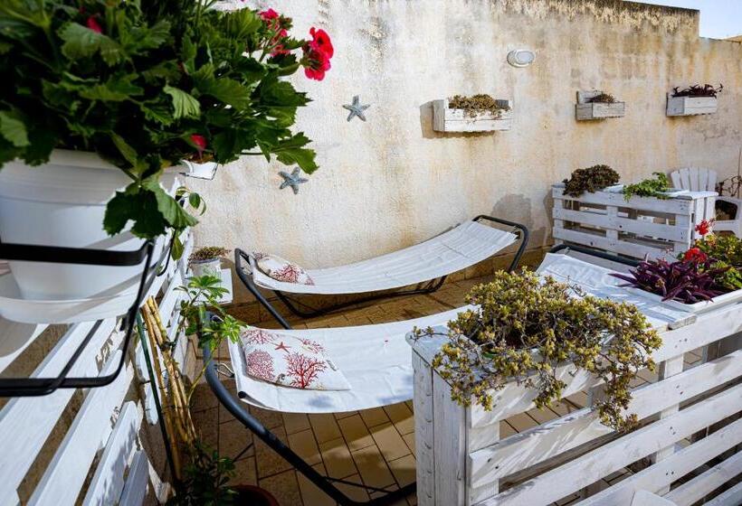 标准间, Trapani Home