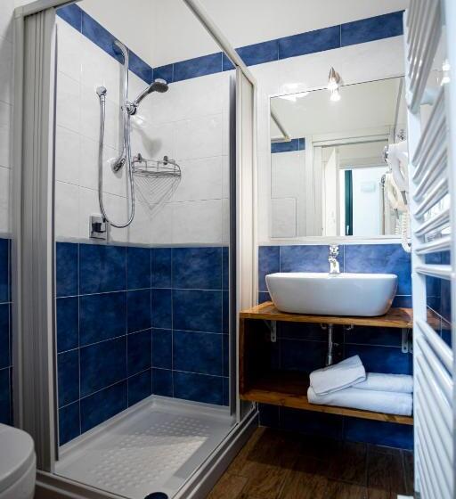 经济房, Trapani Home