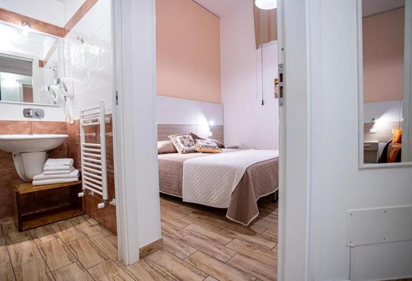 四人高级间, Trapani Home