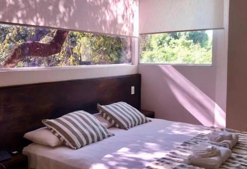 デラックスルーム, Rainforest Hotel & Cabañas