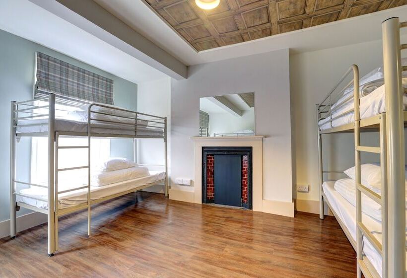 سرير فى غرفة مشتركه, Publove @ The Exmouth Arms, Euston