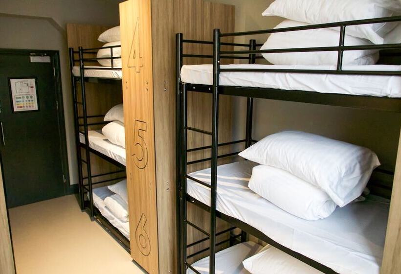 سرير فى غرفة مشتركه, Publove @ The Exmouth Arms, Euston