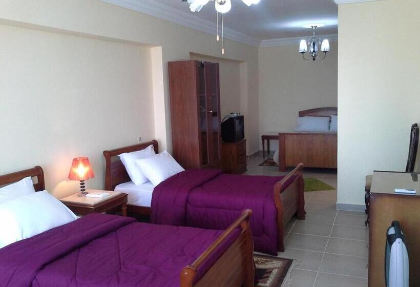 آپارتمان 1 خوابه, Alexander The Great