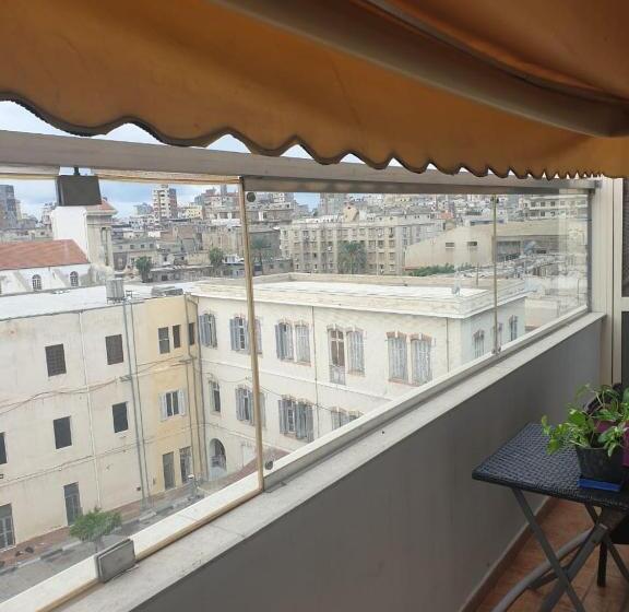 سوییت خانوادگی, Alexander The Great