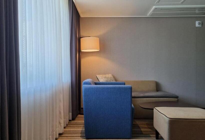 غرفة ديلوكس عائلية, Avonhotel Gunsan
