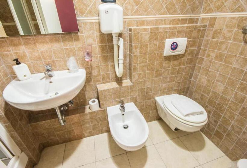 غرفة قياسية, Affittacamere The Tramp