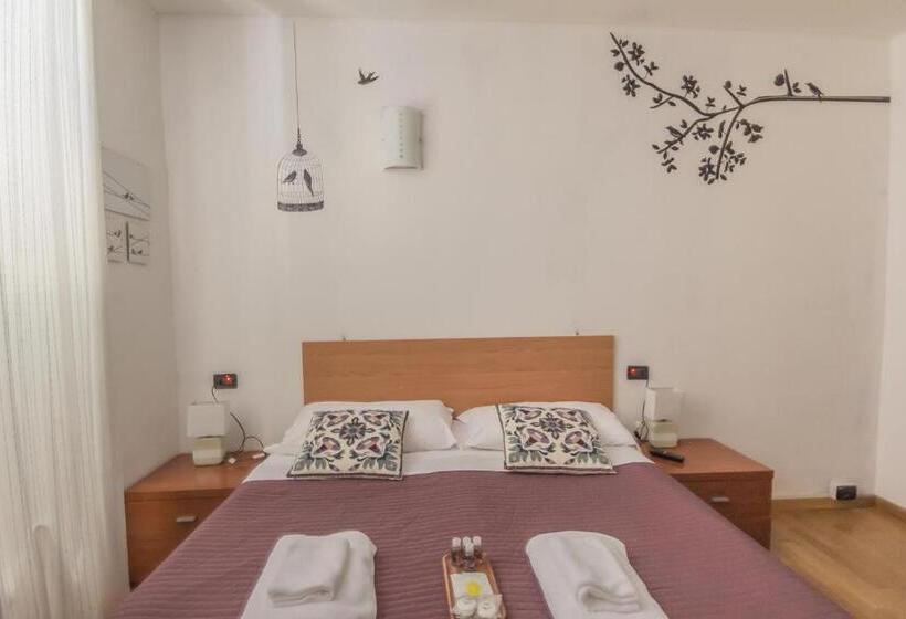 غرفة قياسية, Affittacamere The Tramp