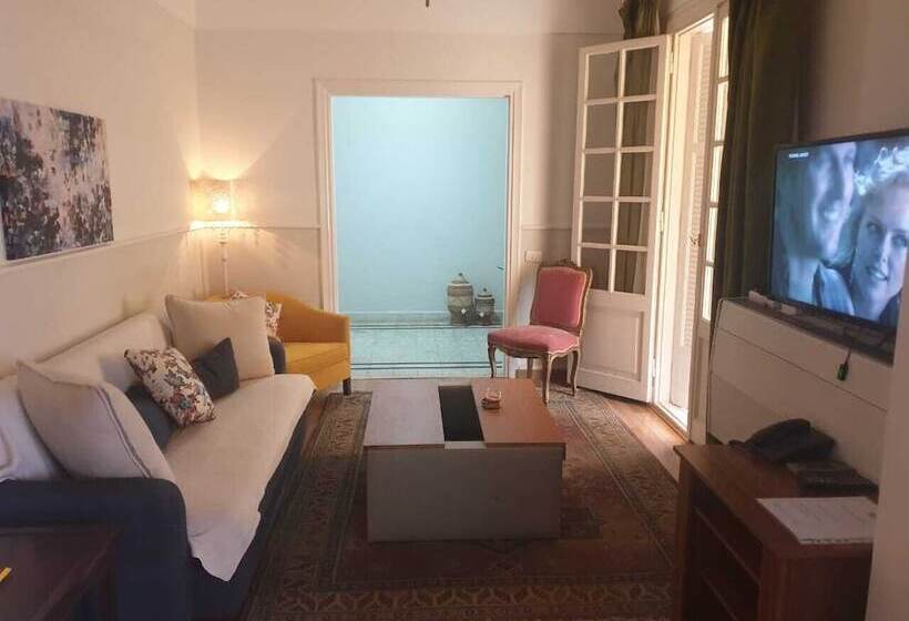 آپارتمان 1 خوابه, Alexander The Great