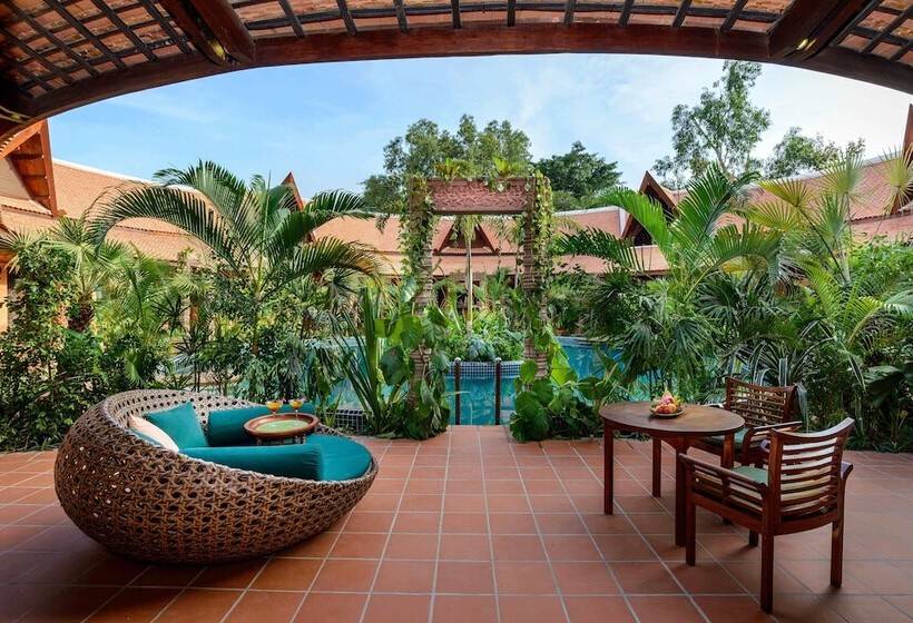 سوییت خانوادگی, Angkor Village Suites