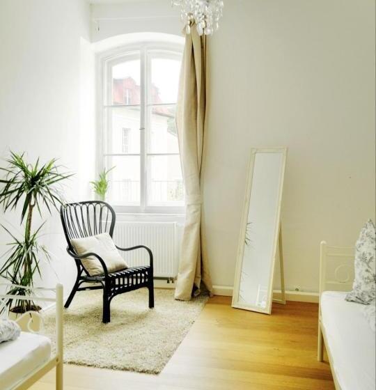 标准四人间共用浴室, Art Hotel & Hostel