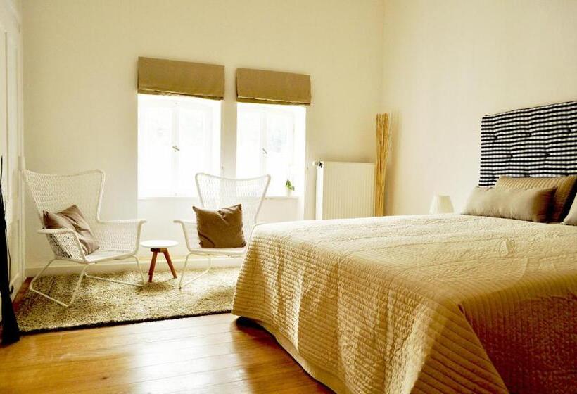 标准间, Art Hotel & Hostel