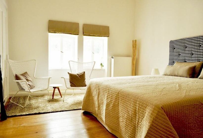 标准间, Art Hotel & Hostel