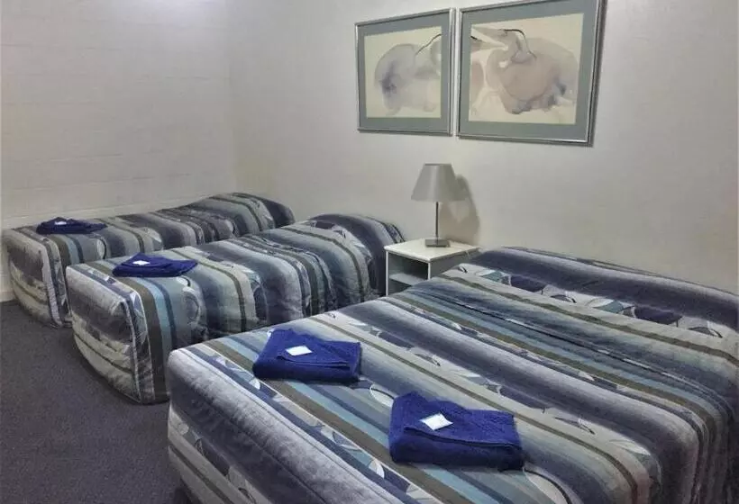 اتاق خانوادگی, Ceduna Motor Inn