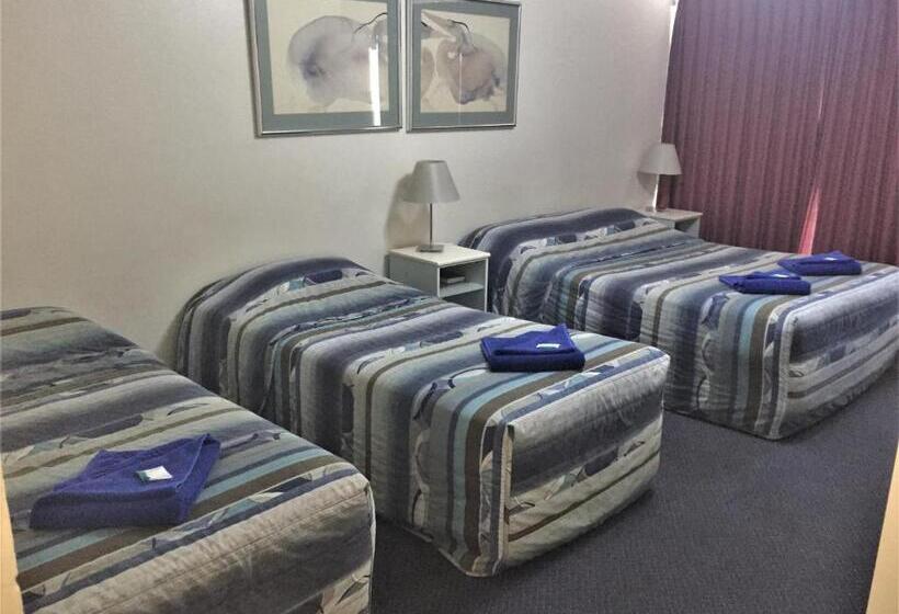 اتاق خانوادگی, Ceduna Motor Inn