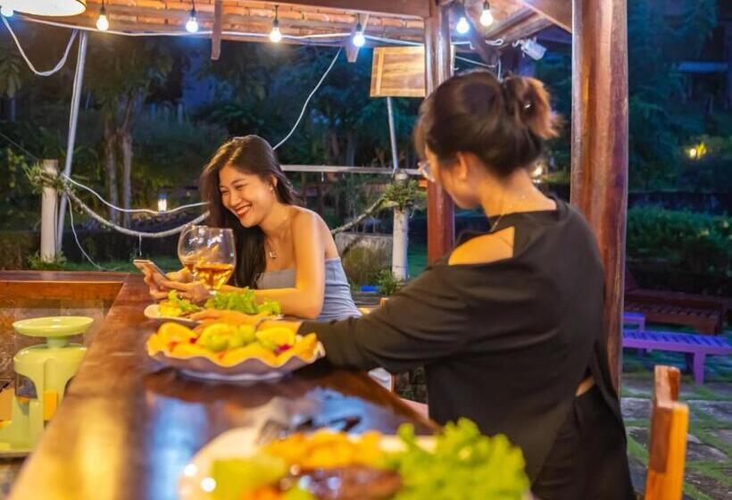 بانگلوی استاندارد, Daisy Resort