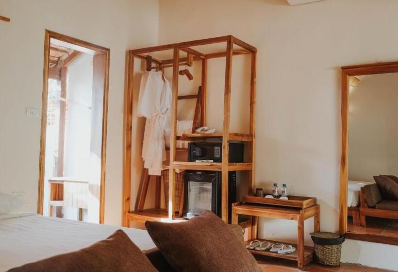 سوییت خانوادگی, Daisy Resort